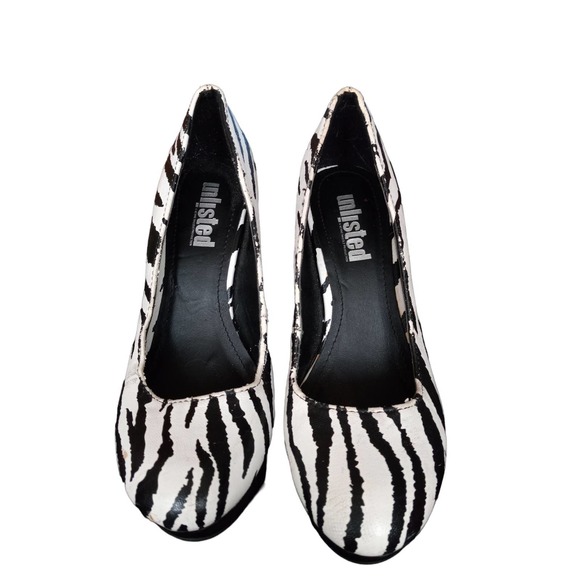 Unlisted zebra print pump size 5.5 - Picture 1 of 4